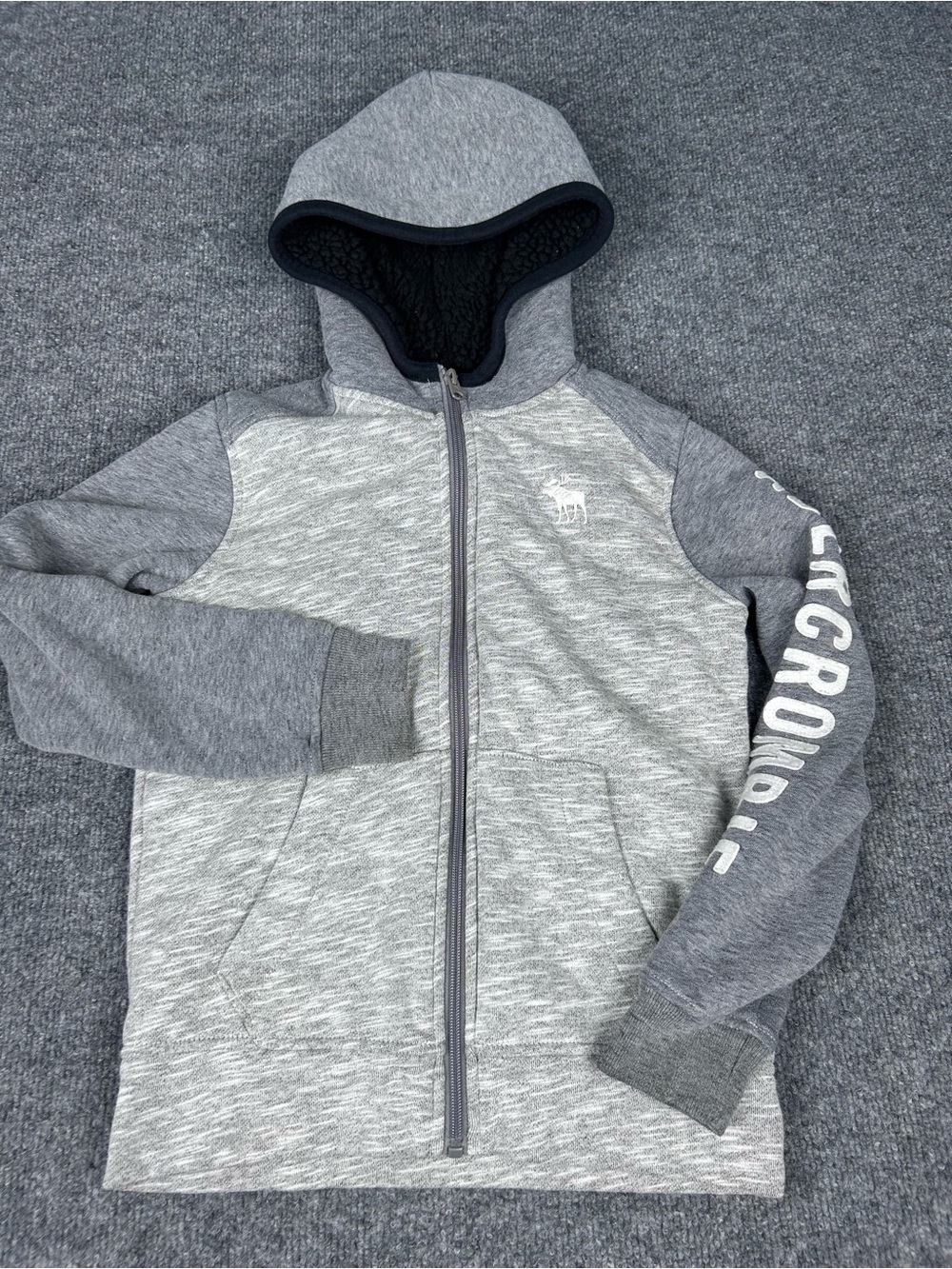 Abercrombie Kids Boys 9/10 Gray Sherpa Lined Hood Zip Sweatshirt School Fall